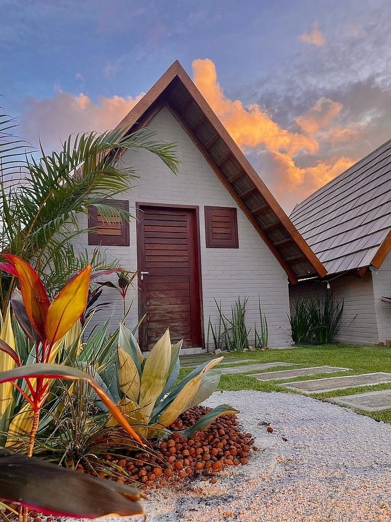 Charming chalet with private pool